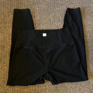 Vuori - Clean Elevation Legging (Short, 23" Inseam) - Black Heather - Medium